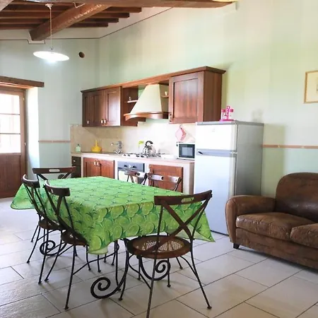 6 Guests- Magical Grounds With Pool Jacuzzi