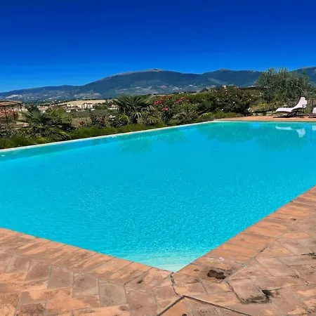 6 Guests- Magical Grounds With Pool Jacuzzi Apartment Spoleto