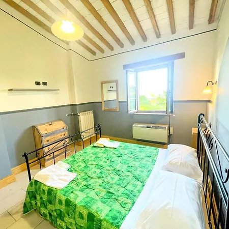 6 - Magical Grounds With Pool Jacuzzi Sleeps 4 Appartamento *