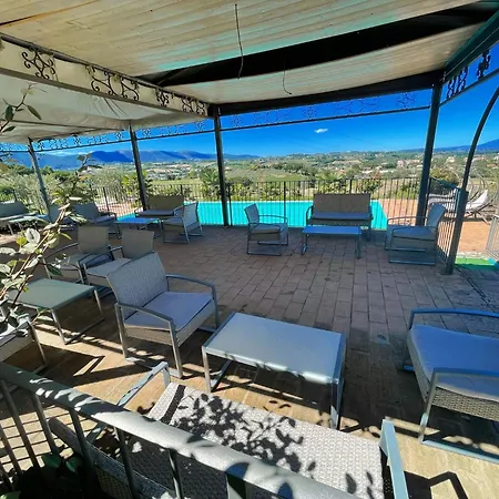 Appartement 6 - Magical Grounds With Pool Jacuzzi Sleeps 4 Spolète