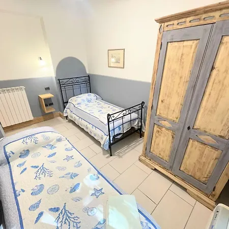 6 - Magical Grounds With Pool Jacuzzi Sleeps 4 * Spolète