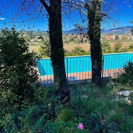 6 - Magical Grounds With Pool Jacuzzi Sleeps 4 *