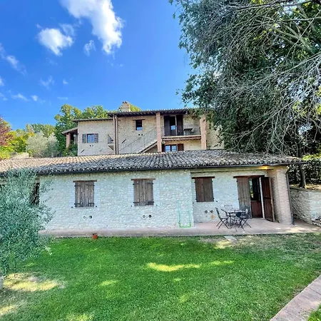 6 - Magical Grounds With Pool Jacuzzi Sleeps 4 *