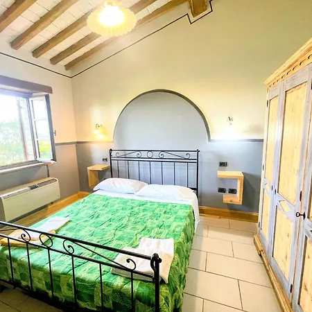 6 - Magical Grounds With Pool Jacuzzi Sleeps 4 *