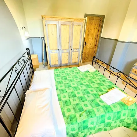 6 - Magical Grounds With Pool Jacuzzi Sleeps 4