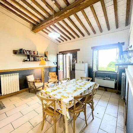6 - Magical Grounds With Pool Jacuzzi Sleeps 4 Spolète