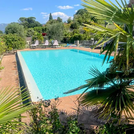 Apartment 6 - Magical Grounds With Pool Jacuzzi Sleeps 4