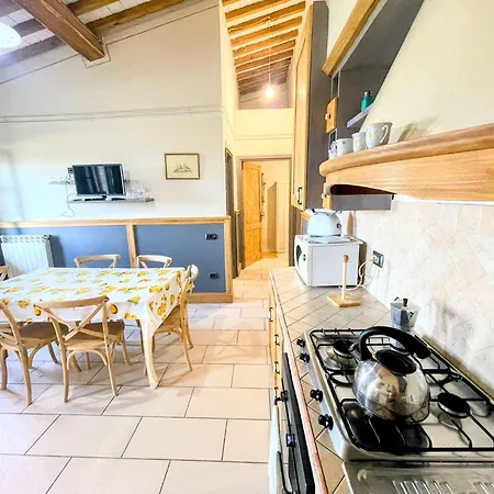 6 - Magical Grounds With Pool Jacuzzi Sleeps 4 Appartement Spolète